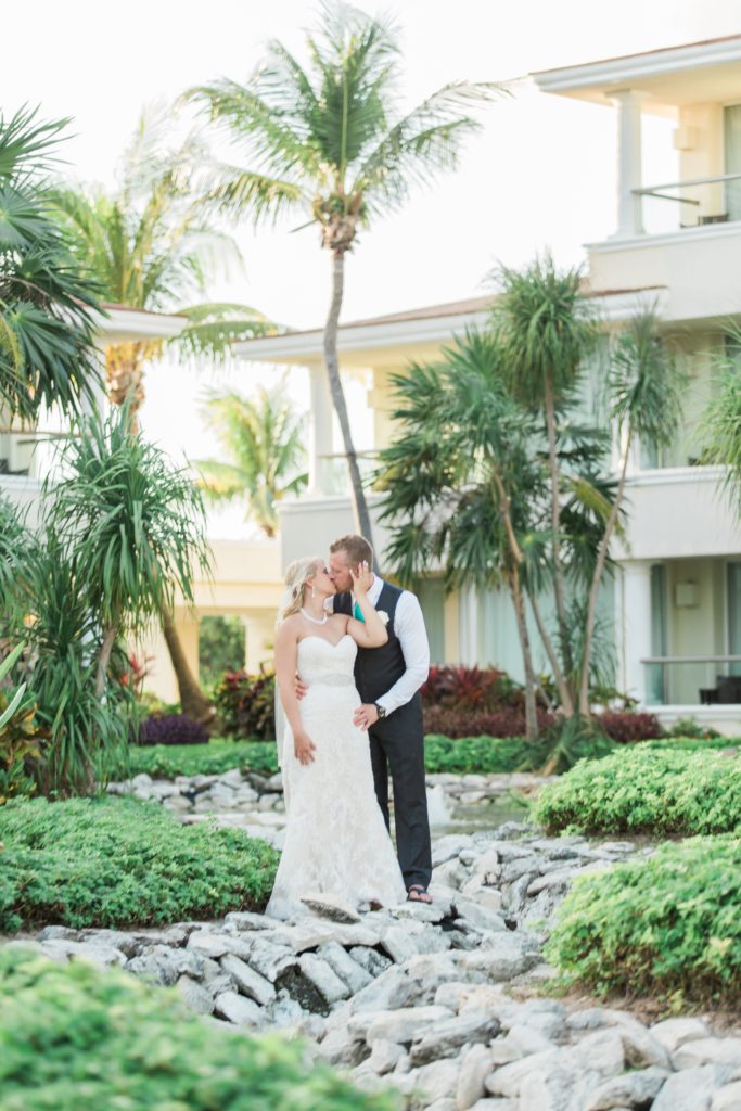 Destination Wedding Photographer, Jess Collins Photography, Orlando Wedding Photographer, Kitchener Wedding Photographer, Destination Wedding, Elopement Wedding Photographer, Moon Palace Cancun