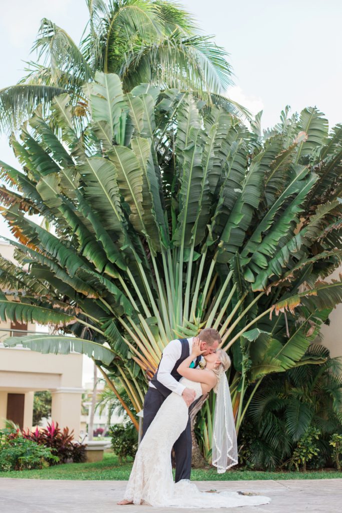 Destination Wedding Photographer, Jess Collins Photography, Orlando Wedding Photographer, Kitchener Wedding Photographer, Destination Wedding, Elopement Wedding Photographer, Moon Palace Cancun